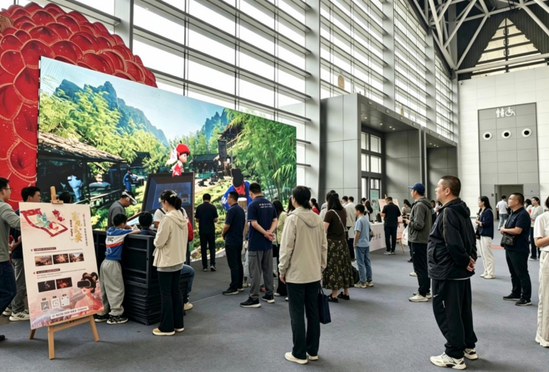 虚实行浸“重构文旅体验:精诚文旅携《荔境长安》亮相丝博会” 虚实行浸“重构文旅体验:精诚文旅携《荔境长安》亮相丝博会”